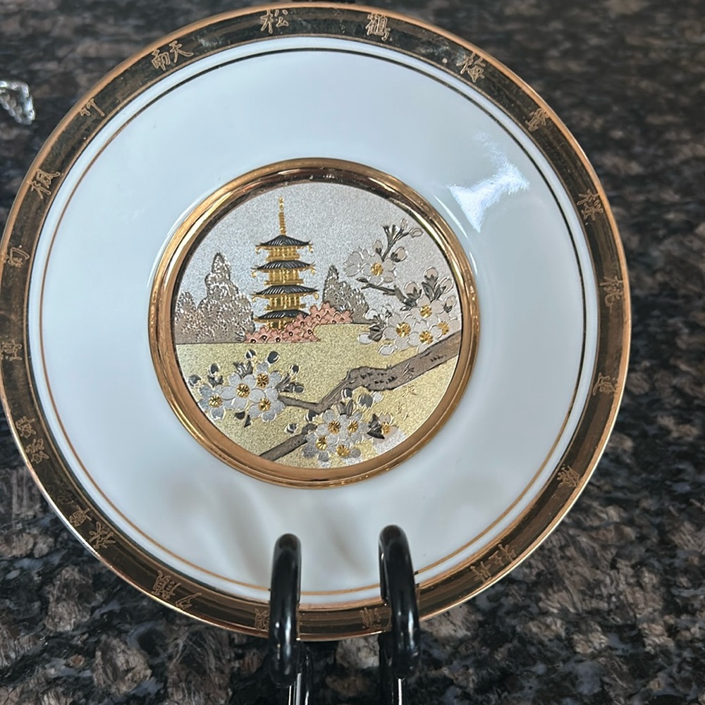 THE HAMILTON COLLECTION THE JAPENSE FLORAL CALENDER CHOKIN PLATE COLLECTION